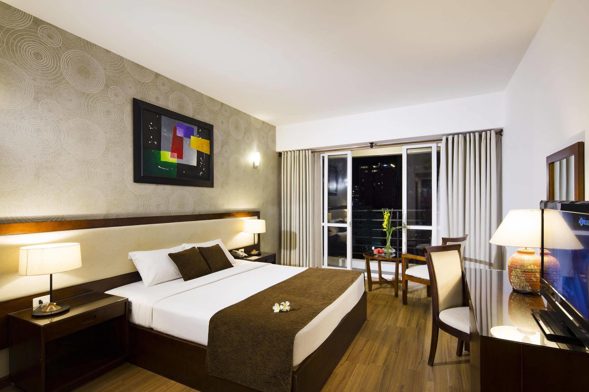 Starlet Hotel Να Τρανγκ Εξωτερικό φωτογραφία